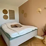 Private And Lush Tiny House 250m From Egå