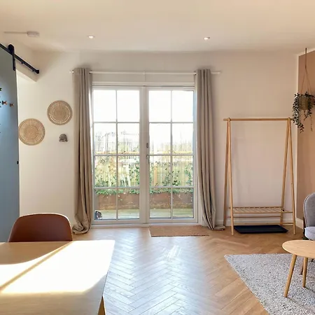 Private And Lush Tiny House 250m From *