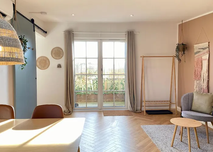 Private And Lush Tiny House 250m From *