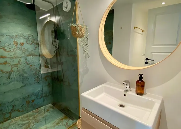 Apartment Private And Lush Tiny House 250m From *
